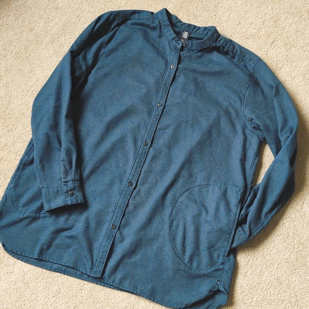 Mountain HardWear teal flannel button up work shirt collarless